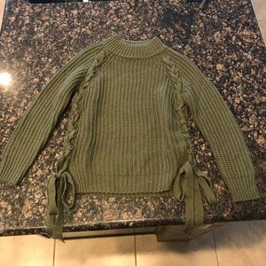 Cute mock neck sweater olive green sweet rain sz S